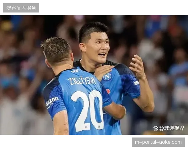 金玟哉凭借顶级出球能力成为后防核心，其长传调度是韩国队由守转攻的关键战术发起点